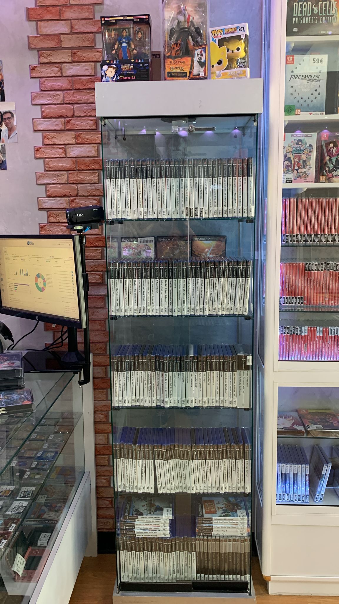 Vitrinas con colección retro